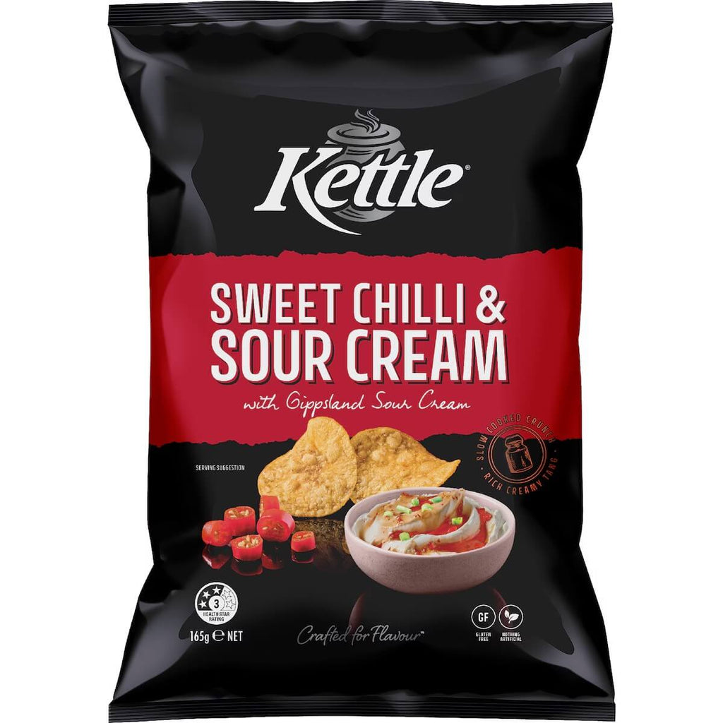 Kettle 洋芋片 甜辣優格口味 165g 正面包裝圖，展示酸奶與辣椒搭配