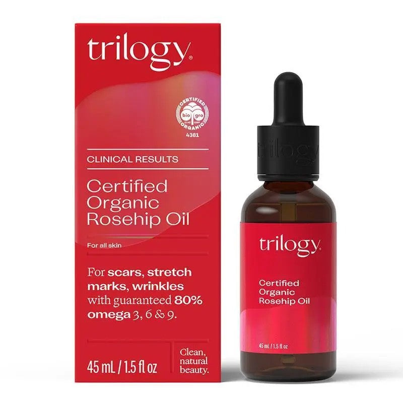 Trilogy 有機玫瑰果油正面外盒與玻璃滴管瓶展示
