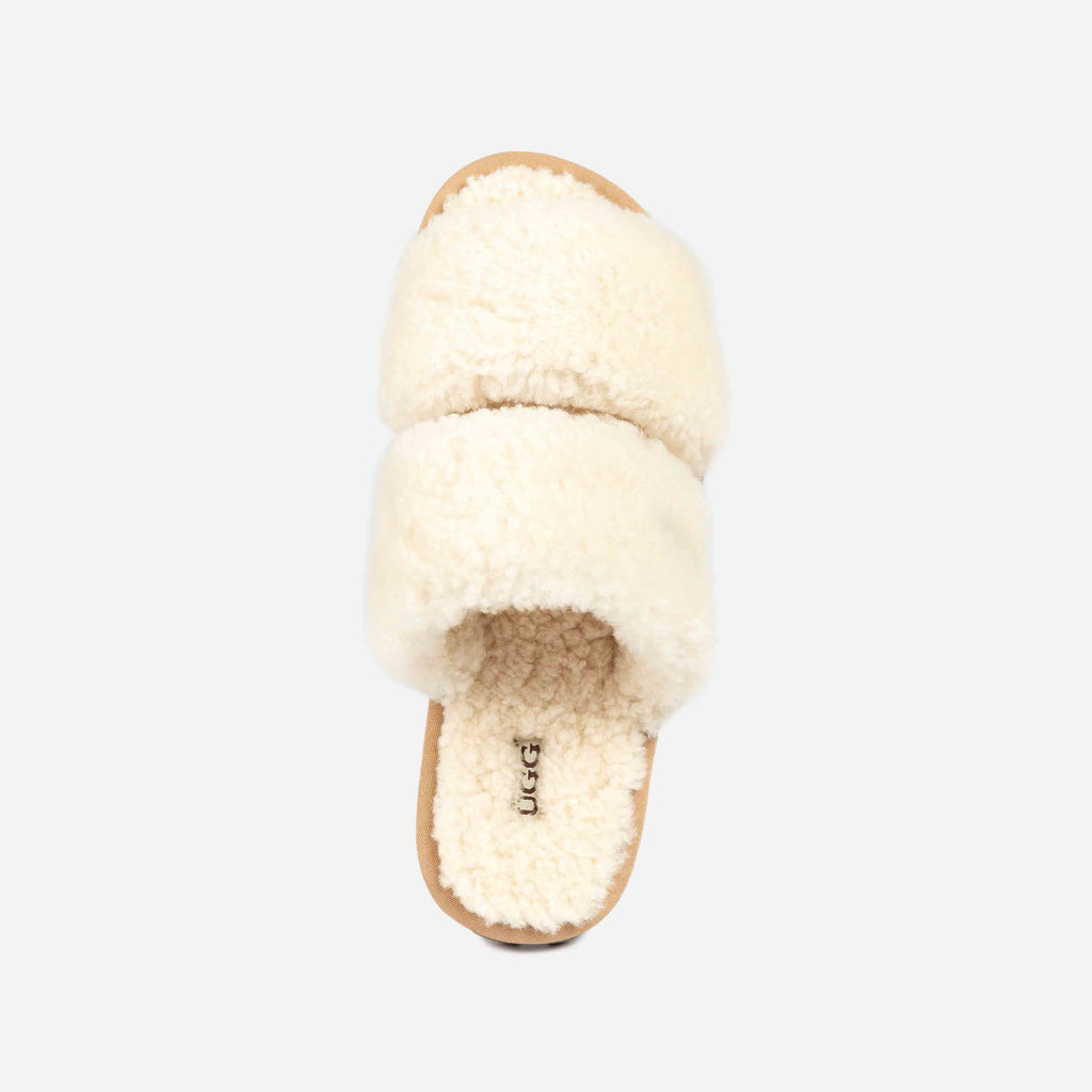 UGG Evelyn Curly Slide 自然色拖鞋俯視圖，柔軟厚實內裡舒適包覆雙足